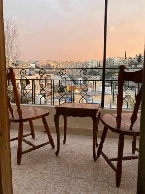 Homey Apt. With Beautiful View * Amman